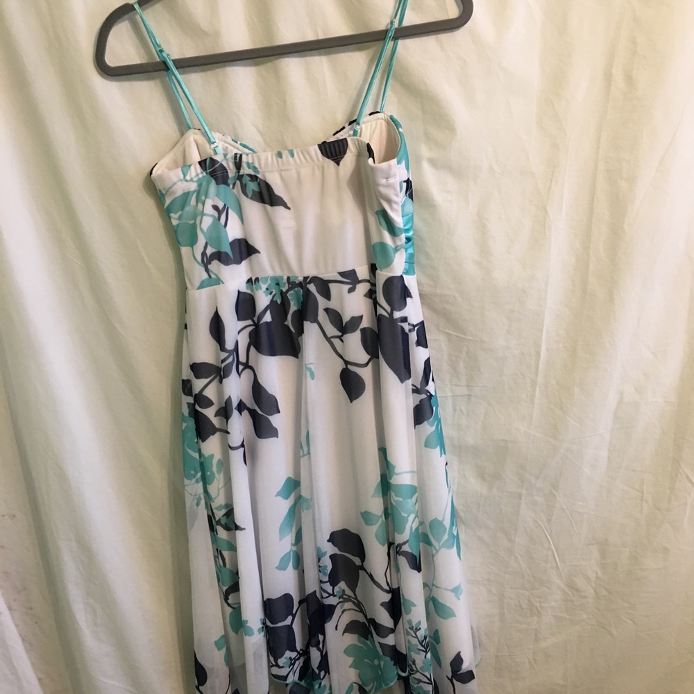 Dress - Picture 4 of 6